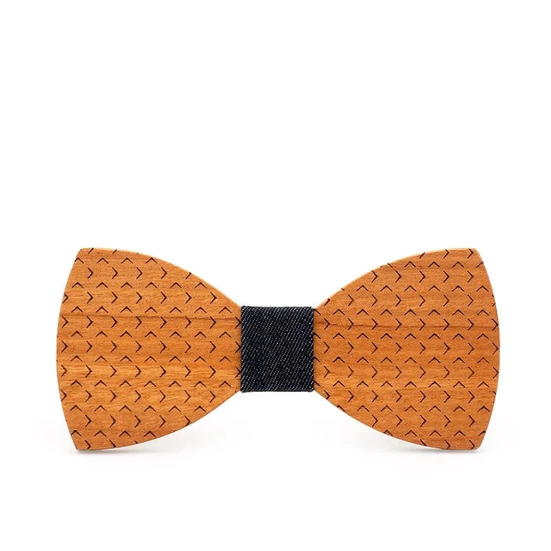Timbered Tailcoat Wooden Bowtie Set